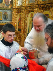 Богослужение в Крещенский сочельник и освящение воды. Увеличить изображение. Размер файла: 116,88 Kb [600X800]