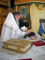 Богослужение в Крещенский сочельник и освящение воды. Увеличить изображение. Размер файла: 111 Kb [600X800]