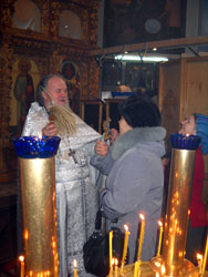 Богослужение в Крещенский сочельник и освящение воды. Увеличить изображение. Размер файла: 112,3 Kb [600X800]