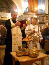 Всенощное бдение в праздник Крещения Господня в Боровецкой церкви г. Набережные Челны. Увеличить изображение. Размер файла: 110,16 Kb [600X800]
