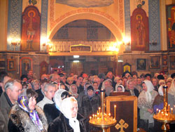 Всенощное бдение в праздник Крещения Господня в Боровецкой церкви г. Набережные Челны. Увеличить изображение. Размер файла: 157,62 Kb [800X600]