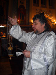 Всенощное бдение в праздник Крещения Господня в Боровецкой церкви г. Набережные Челны. Увеличить изображение. Размер файла: 108,13 Kb [600X800]