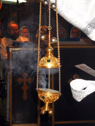 Всенощное бдение в праздник Крещения Господня в Боровецкой церкви г. Набережные Челны. Увеличить изображение. Размер файла: 105,02 Kb [600X800]