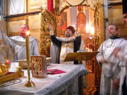 Всенощное бдение в праздник Крещения Господня в Боровецкой церкви г. Набережные Челны. Увеличить изображение. Размер файла: 128,29 Kb [800X600]