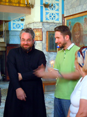 Студенты Свято-Филаретовского института в Боровецкой церкви. Увеличить изображение.Размер файла: 171,56 Kb [600X800]