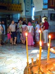 Студенты Свято-Филаретовского института в Боровецкой церкви. Увеличить изображение.Размер файла: 184,71 Kb [600X800]