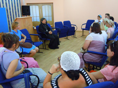 Студенты Свято-Филаретовского института в Боровецкой церкви. Увеличить изображение.Размер файла: 197,13 Kb [800X600]