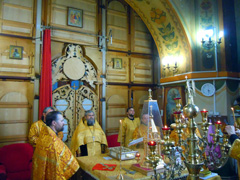 Всенощное бдение в праздник Петра и Павла. Увеличить изображение. Размер файла: 238,17 Kb [800X600]