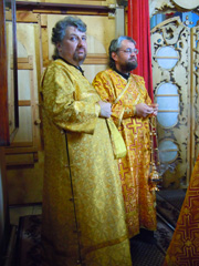 Всенощное бдение в праздник Петра и Павла. Увеличить изображение. Размер файла: 226,49 Kb [600X800]