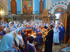 Всенощное бдение в праздник Петра и Павла. Увеличить изображение. Размер файла: 259,07 Kb [800X600]