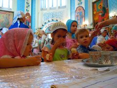 Всенощное бдение в праздник Петра и Павла. Увеличить изображение. Размер файла: 217,86 Kb [800X600]