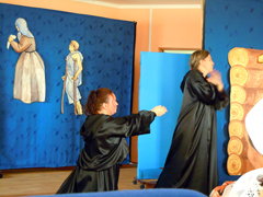 Спектакль "Необойденный дом" театральной студии собора "12". Увеличить изображение. Размер файла: 415,55 Kb [800X600]