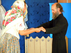 Спектакль "Необойденный дом" театральной студии собора "12". Увеличить изображение. Размер файла: 425,77 Kb [800X600]