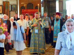 Всенощное бдение в день праздника Успения Божией Матери.Увеличить изображение. Размер файла: 132,75 Kb [800X600]