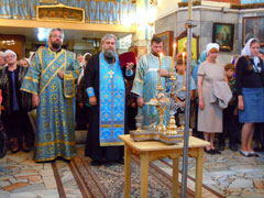 Всенощное бдение в день праздника Успения Божией Матери.Увеличить изображение. Размер файла: 147,99 Kb [800X600]