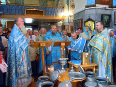 Праздничная Божественная литургия в день Успения Богородицы. Увеличить изображение. Размер файла: 156,85 Kb [800X600]
