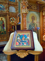 Праздничная Божественная литургия в день Успения Богородицы. Увеличить изображение. Размер файла: 144,34 Kb [600X800]