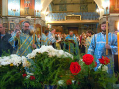Чин Погребения Божией Матери в Свято-Вознесенском соборе. Увеличить изображение. Размер файла: 150,06 Kb [800X600]