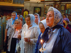 Чин Погребения Божией Матери в Свято-Вознесенском соборе. Увеличить изображение. Размер файла: 123,43 Kb [800X600]