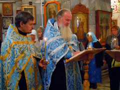 Чин Погребения Божией Матери в Свято-Вознесенском соборе. Увеличить изображение. Размер файла: 144,76 Kb [800X600]