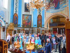 Благословение учащихся на новый учебный год.Увеличить изображение. Размер файла: 176,26 Kb [800X600]