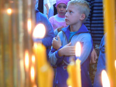 Благословение учащихся на новый учебный год.Увеличить изображение. Размер файла: 82,8 Kb [800X600]