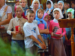 Благословение учащихся на новый учебный год.Увеличить изображение. Размер файла: 123,68 Kb [800X600]