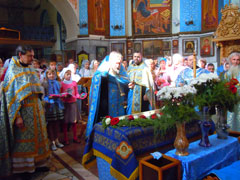 Благословение учащихся на новый учебный год.Увеличить изображение. Размер файла: 158,83 Kb [800X600]