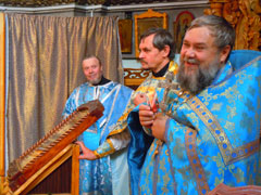 Благословение учащихся на новый учебный год.Увеличить изображение. Размер файла: 179,91 Kb [800X600]