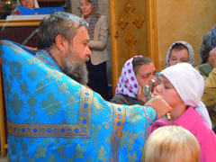 Благословение учащихся на новый учебный год.Увеличить изображение. Размер файла: 127,63 Kb [800X600]