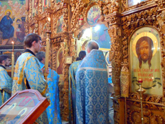 Рождество Пресвятой Богородицы в архиерейском подворье. Увеличить изображение. Размер файла: 301 Kb [800X600]