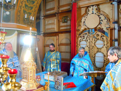 Рождество Пресвятой Богородицы в архиерейском подворье. Увеличить изображение. Размер файла: 273,19 Kb [800X600]