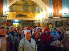 Богослужения в день Покрова Божией Матери. Увеличить изображение. Размер файла: 452,96 Kb [800X600]