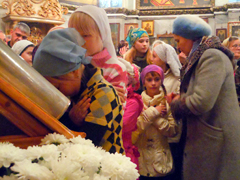 Причащение учащихся воскресной школы Боровецкого храма. Увеличить изображение. Размер файла: 480,3 Kb [800X600]