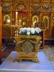 Мощи святого Феодора Ушакова в Набережных Челнах. Увеличить изображение. Размер файла: 383,96 Kb [600X800]