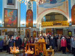 Мощи святого Феодора Ушакова в Набережных Челнах. Увеличить изображение. Размер файла: 504,19 Kb [800X600]