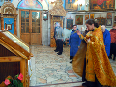 Мощи святого Феодора Ушакова в Набережных Челнах. Увеличить изображение. Размер файла: 472,46 Kb [800X600]