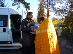 Мощи святого Феодора Ушакова в Набережных Челнах. Увеличить изображение. Размер файла: 531,79 Kb [800X600]