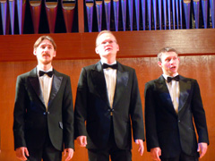 Хор под управлением Альберта Мишина в органном зале. Увеличить изображение. Размер файла: 182,07 Kb [800X600]