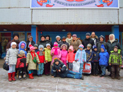 Воскресная школа в театре кукол. Увеличить изображение. Размер файла: 259,96 Kb [800X600]