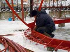 Сборка каркаса нового купола. Увеличить изображение. Размер файла: 225,5 Kb [800X600]