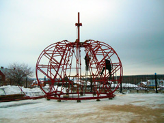 Сборка каркаса нового купола. Увеличить изображение. Размер файла: 198,67 Kb [800X600]