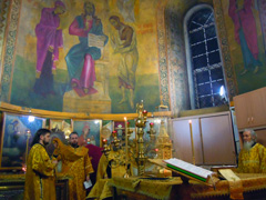 Богослужение в день святителя Николая Чудотворца. Увеличить изображение. Размер файла: 215,43 Kb [800X600]