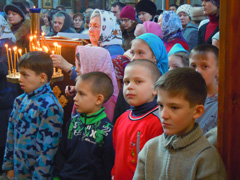 Богослужение в день святителя Николая Чудотворца. Увеличить изображение. Размер файла: 215,08 Kb [800X600]