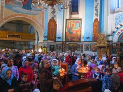 Богослужение в день святителя Николая Чудотворца. Увеличить изображение. Размер файла: 251,31 Kb [800X600]