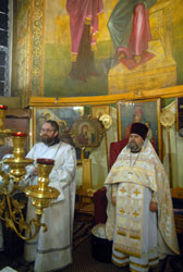 Ночное богослужение в праздник Крещения Господня в Боровецкой церкви. Увеличить изображение. Размер файла: 112,53 Kb [536X800]