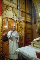 Ночное богослужение в праздник Крещения Господня в Боровецкой церкви. Увеличить изображение. Размер файла: 105,12 Kb [536X800]