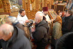 Праздничный молебен и крестный ход в день праздника Крещения Господня. Увеличить изображение. Размер файла: 80,79 Kb [800X536]