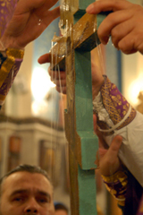 Всенощное бдение и чин Воздвижения Креста. Увеличить изображение. Размер файла: 602,29 Kb [800X1195]