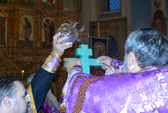 Всенощное бдение и чин Воздвижения Креста. Увеличить изображение. Размер файла: 394,55 Kb [800X536]